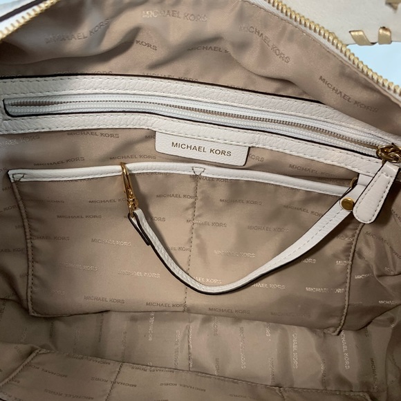 Michael Kors Handbag - Picture 5 of 6
